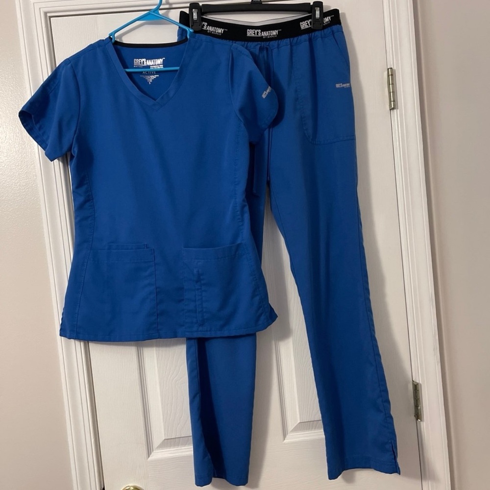 Greys Anatomy scrub set